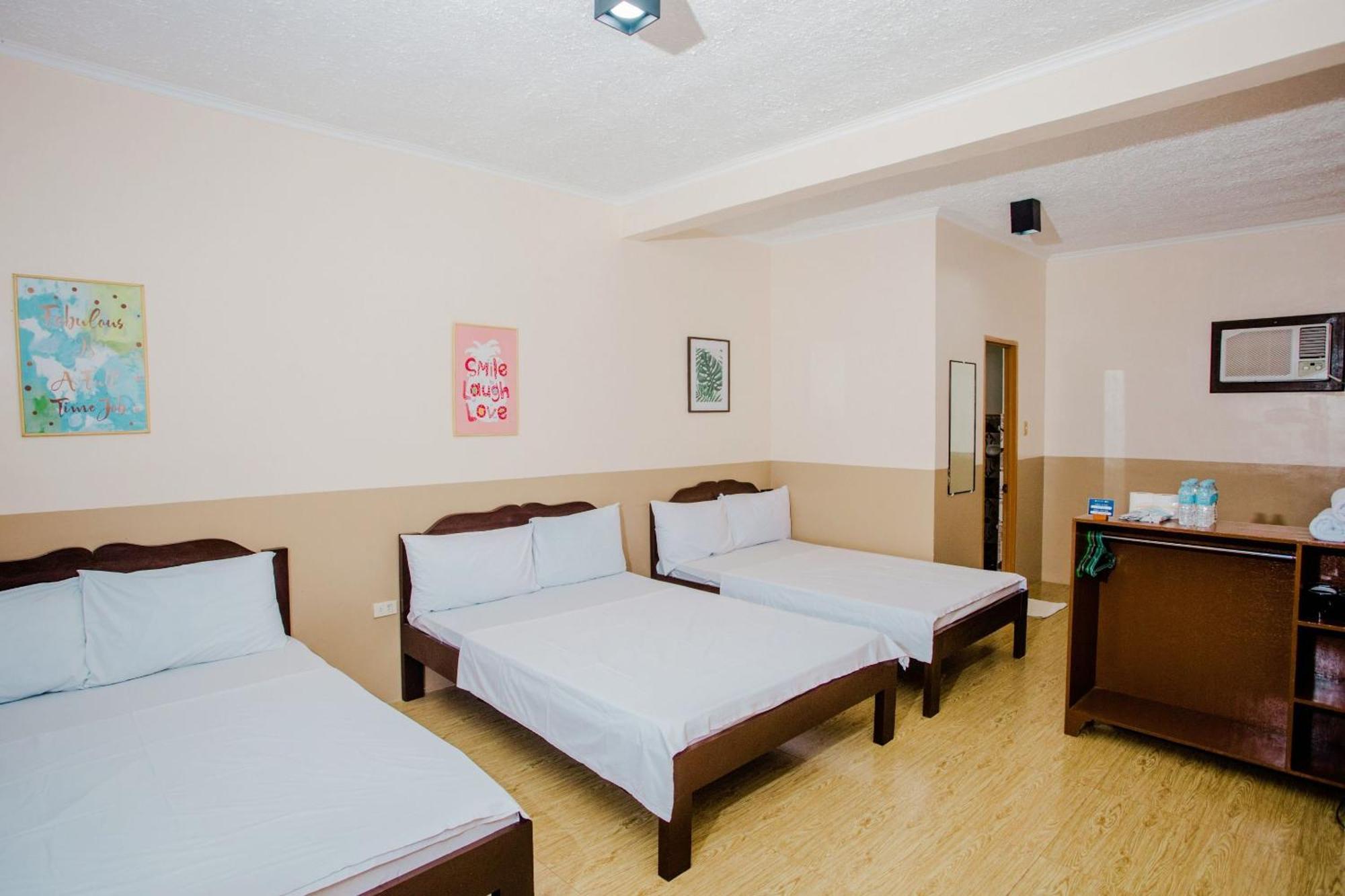 Durhan White Beach Resort Powered By Cocotel Tabuelan Екстериор снимка