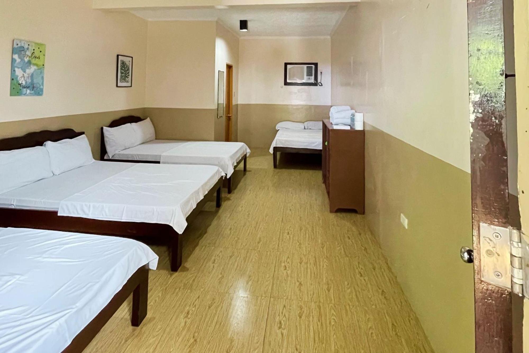 Durhan White Beach Resort Powered By Cocotel Tabuelan Екстериор снимка